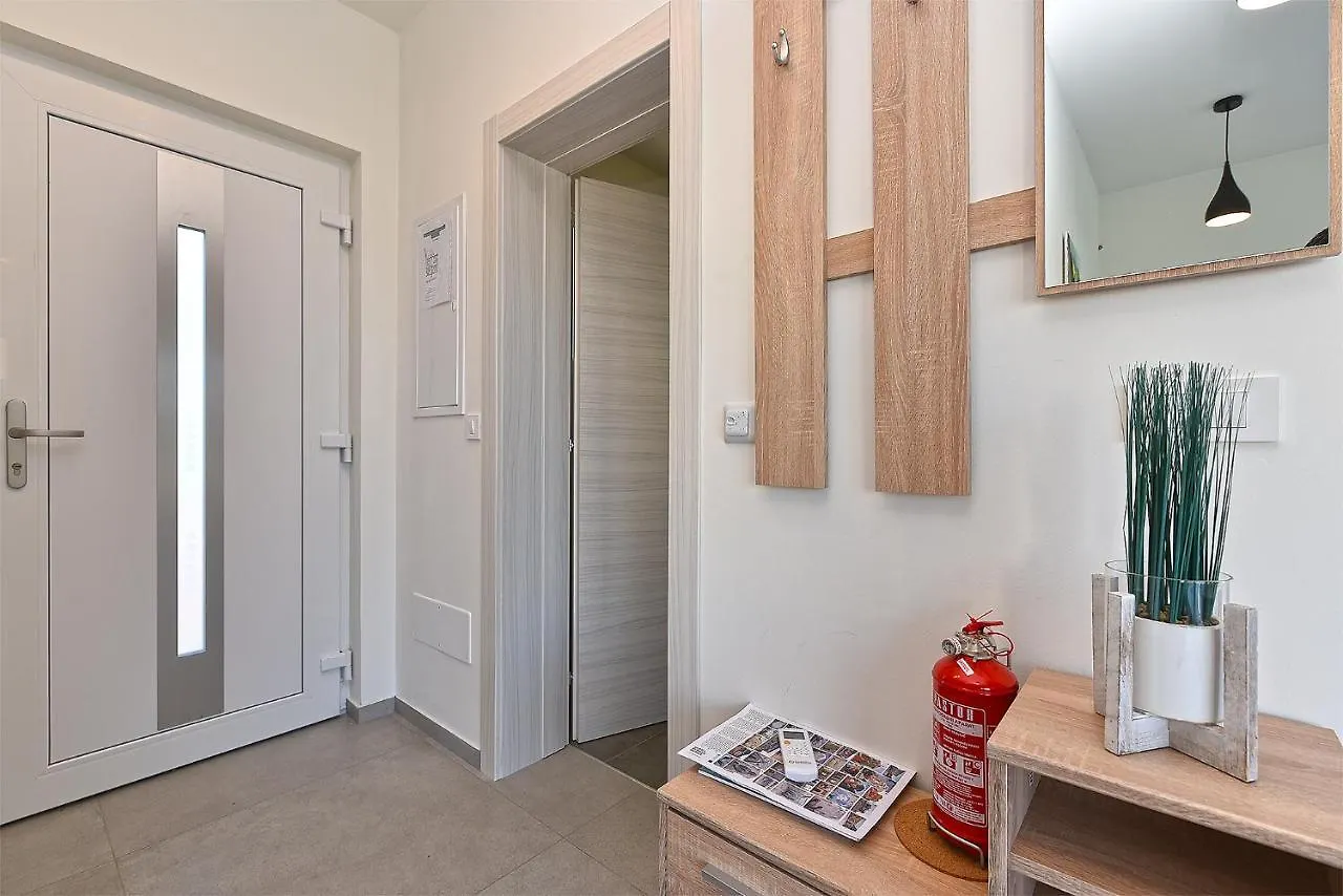 Villa Leko 2203 Перой Дом отдыха
