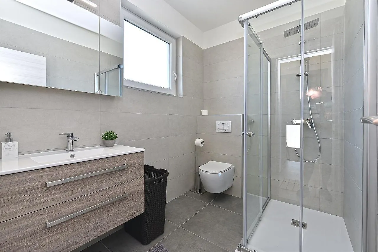 Villa Leko 2203 Vikendica